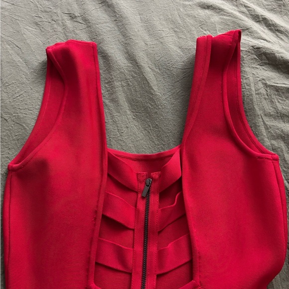 BCBG RED DRESS - Picture 4 of 5